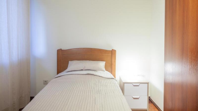 Residencia Laranjeira Hostel Porto Luaran gambar