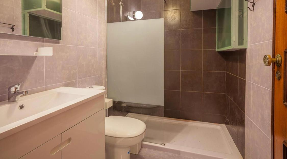Residencia Laranjeira Hostel Porto Luaran gambar